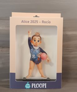 Figura personalizada Ploopi Kids de niña con traje de gimnasia rítmica, impresa en metacrilato y cortada a láser