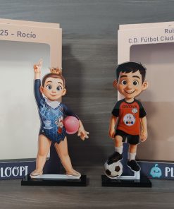 Figura personalizada infantil estilo cartoon niña gimnasia ritmica y niño vestido de futbol - Ploopi Kids